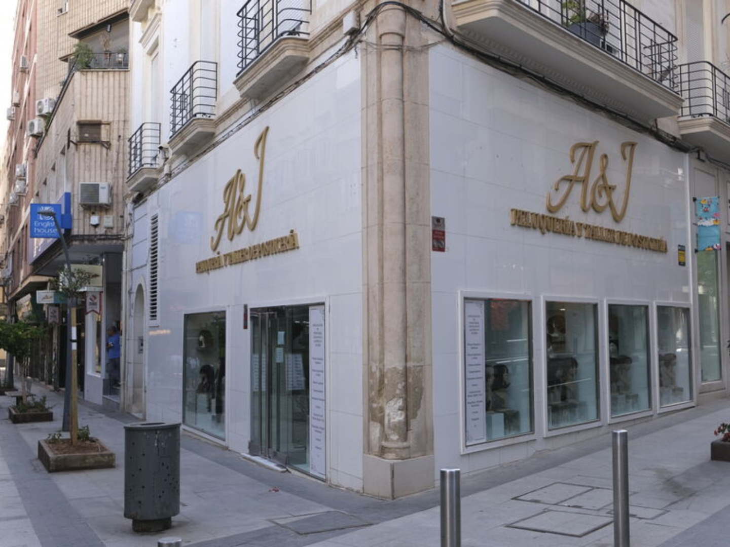 A&J Centro Capilar - Tienda de pelucas en Almería