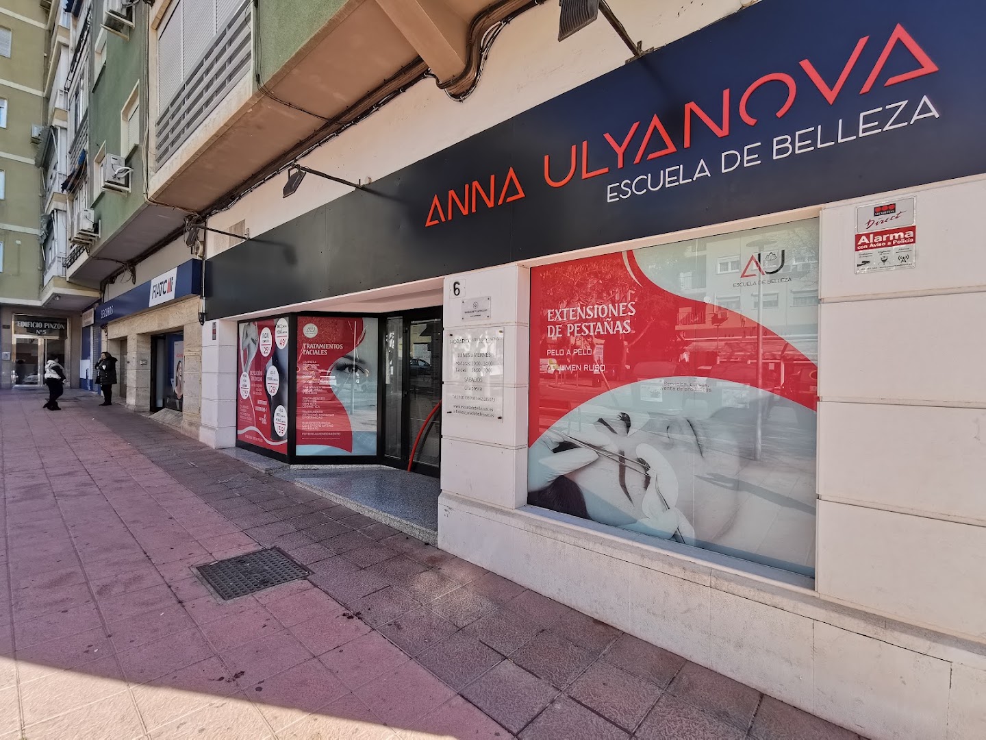 ANNA ULYANOVA - Academia de estética en Almería
