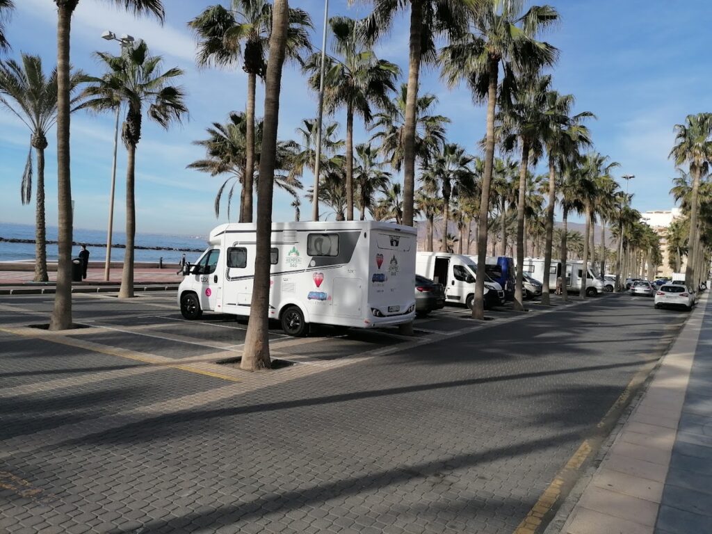 APARCAMIENTO - Aparcamiento en Almería