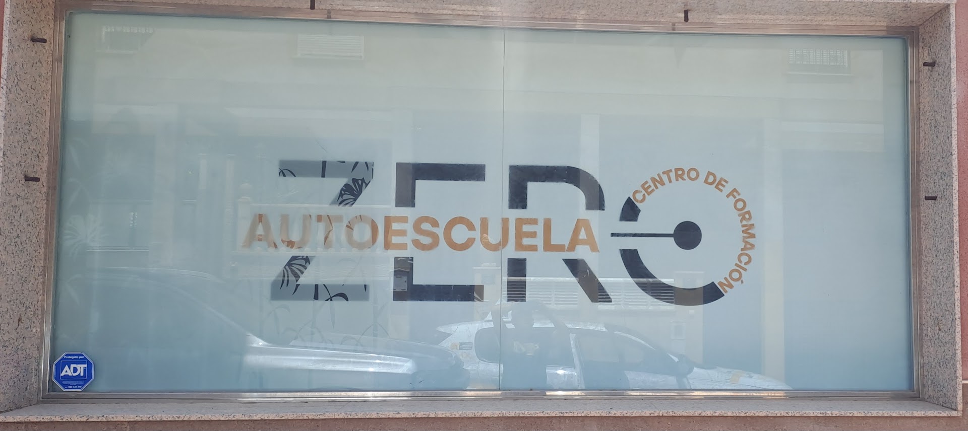 AUTOESCUELA Y CENTRO DE FORMACION ZERO - Centro escolar en Almería