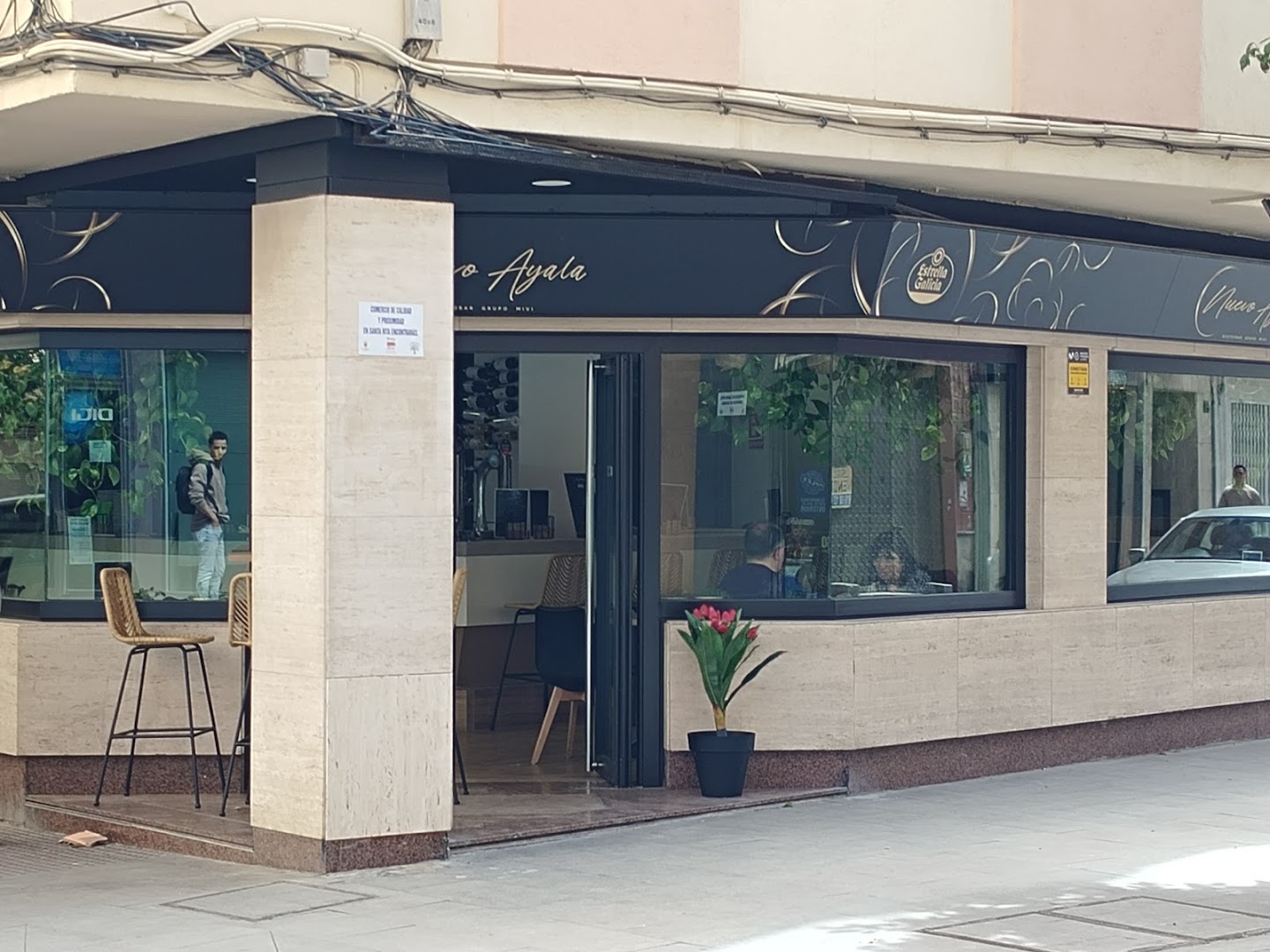 AYALA TAPAS BAR - Restaurante en Almería
