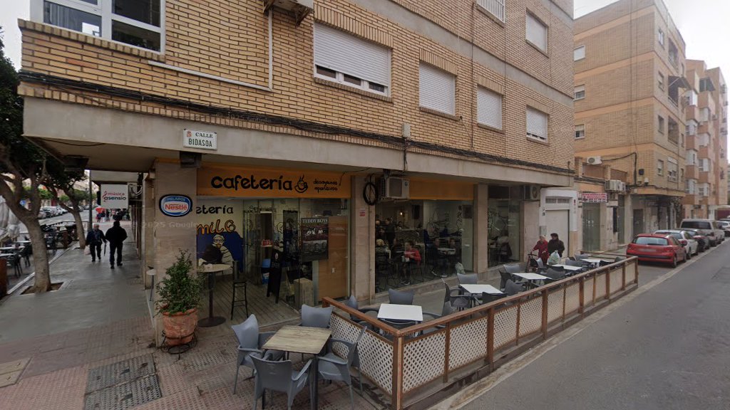 AYUD+AL - Atención a personas mayores en Almería