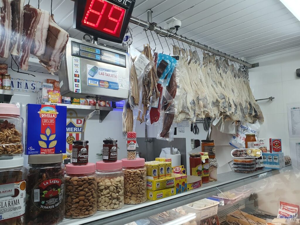 Aceitunas-Encurtidos-Salazones ANA´S - Comercio en Almería
