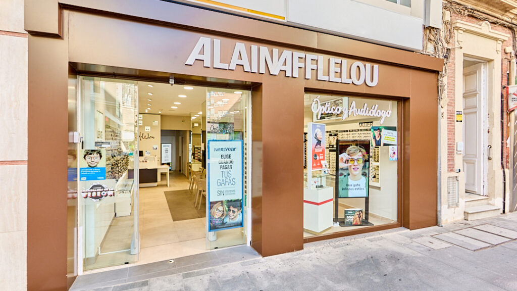 Alain Afflelou Óptico y Audiólogo Calle Navarro Rodrigo
