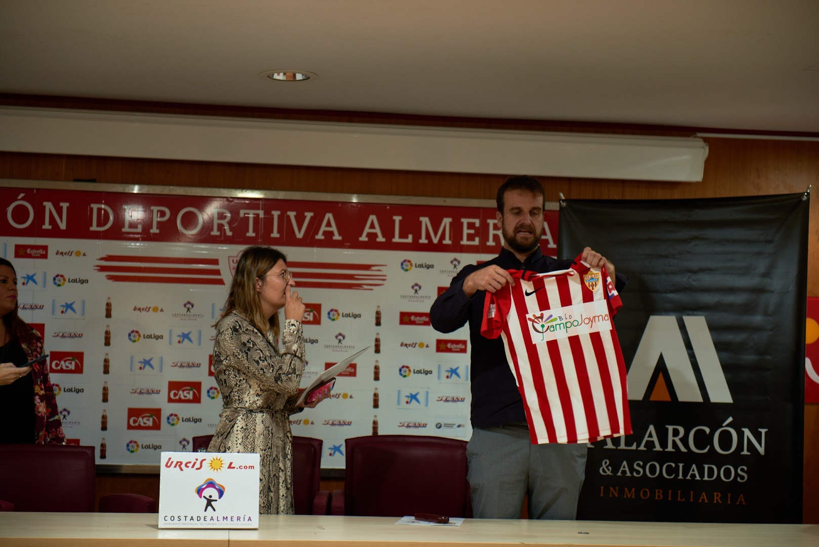 Alarcón & Asociados - Agencia inmobiliaria en Almería