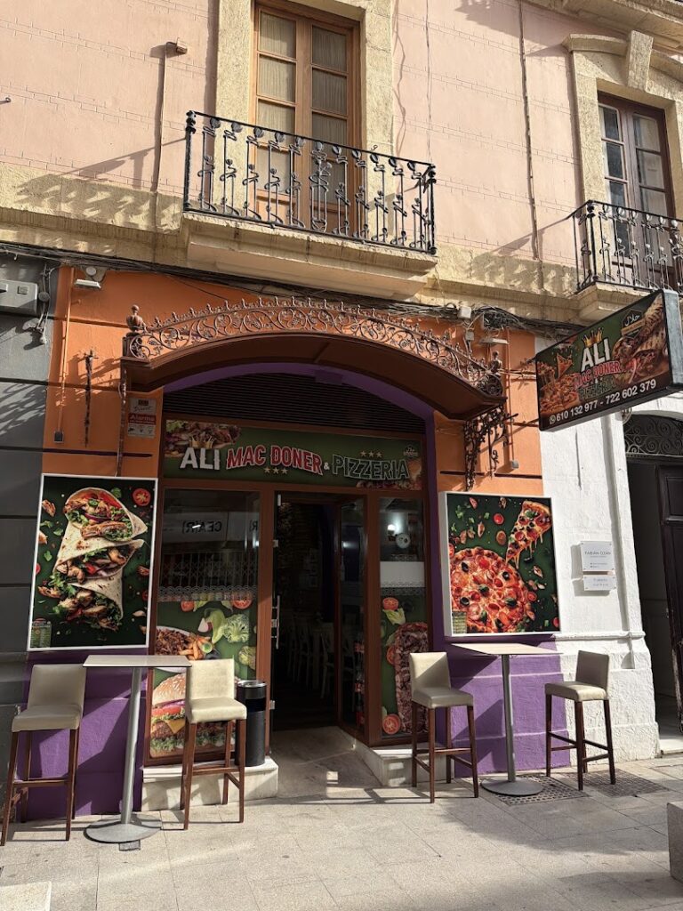 Ali Mac Doner & pizzeria - Pizzería en Almería
