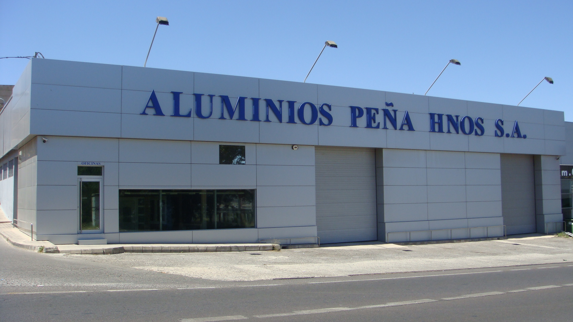 Aluminios Peña Hermanos S.A. - Carpintería metálica y de aluminio en Huércal de Almería