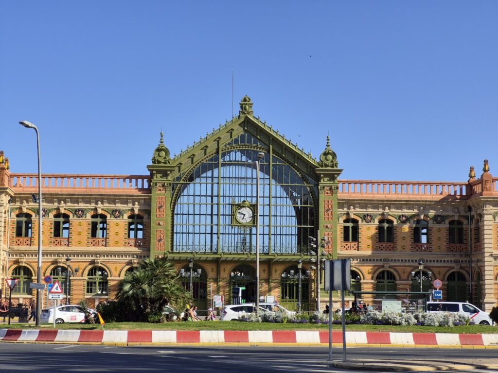 Antigua estación de ferrocarril de Almeria - Lugar de interés histórico en Almería