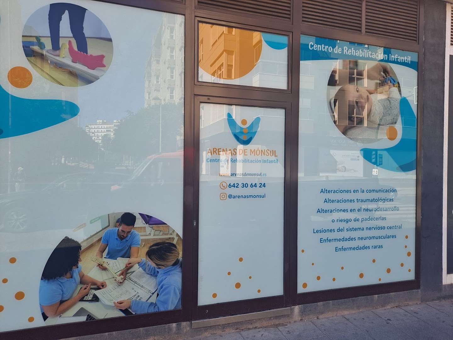 Arenas de Mónsul. Centro de Rehabilitación Infantil - Centro de rehabilitación en Almería