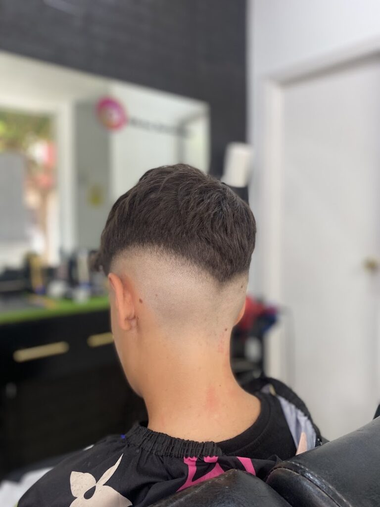Artés Barbershop - Barbería en Almería