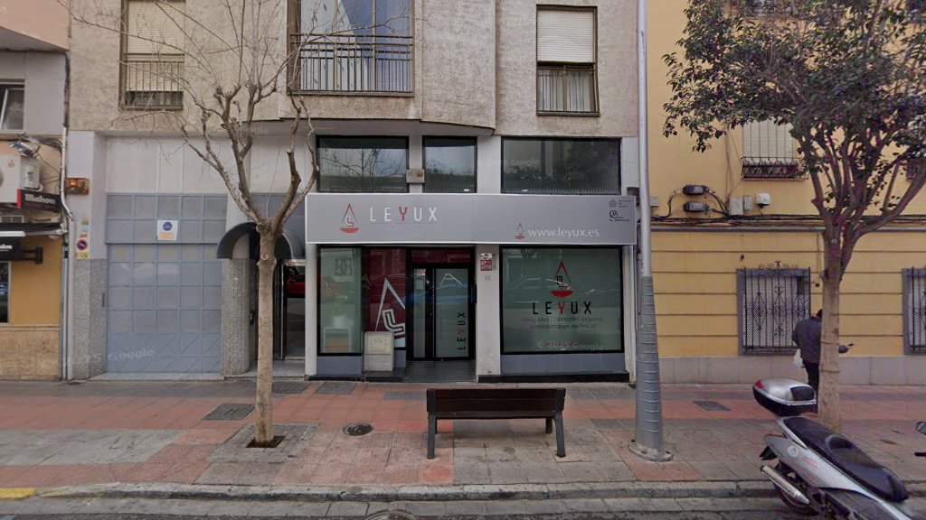 Asesoría y Gestoría de Extranjería La Paz - Asesor en Almería
