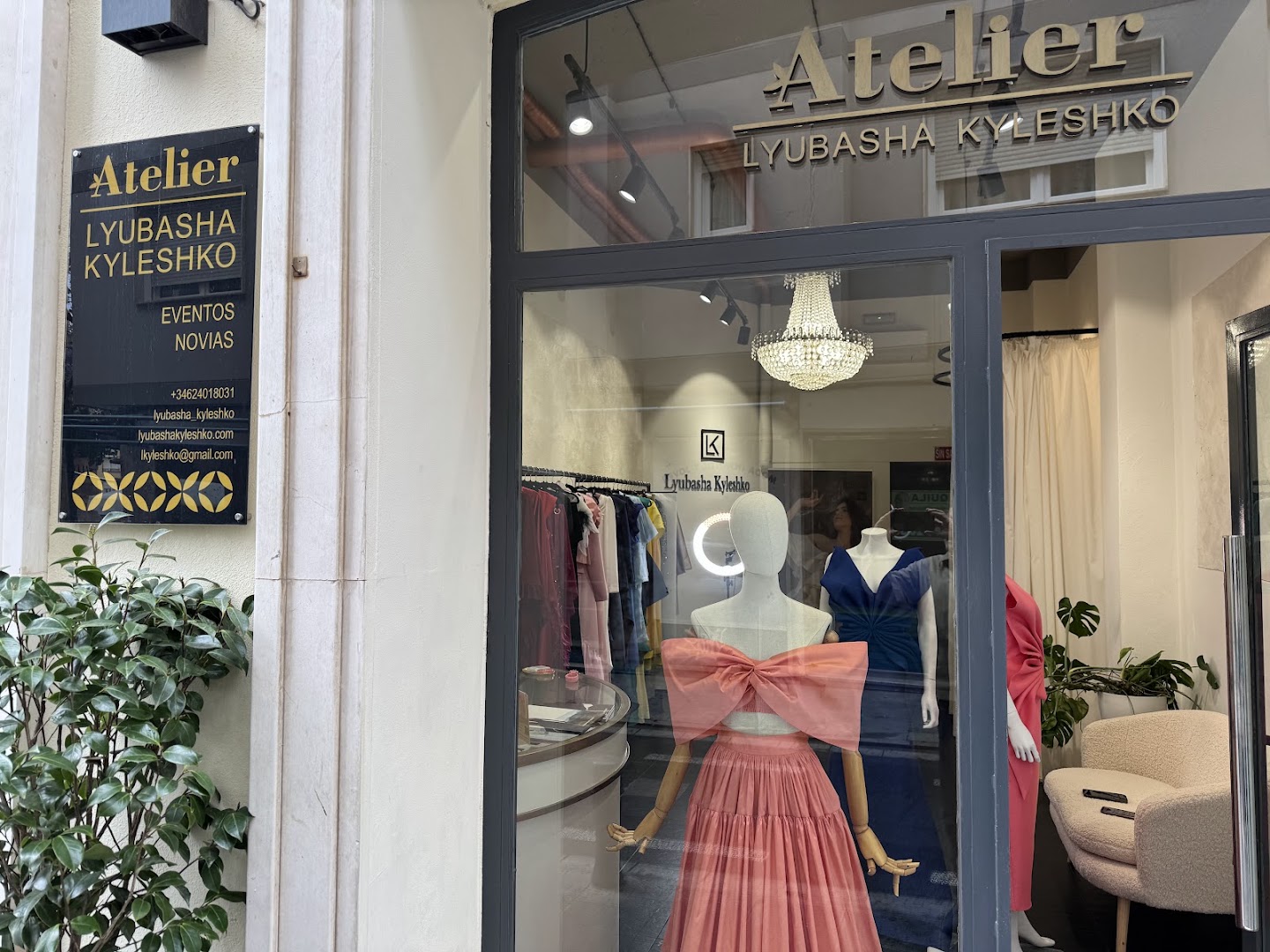 Atelier Lyubasha Kyleshko - Vestidos de fiesta en Almería - Tienda de vestidos de novia en Almería