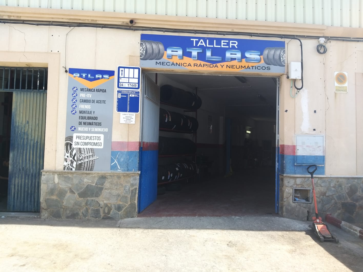 Atlas Mecanica Rapida Neumaticos - Tienda de neumáticos en Almería