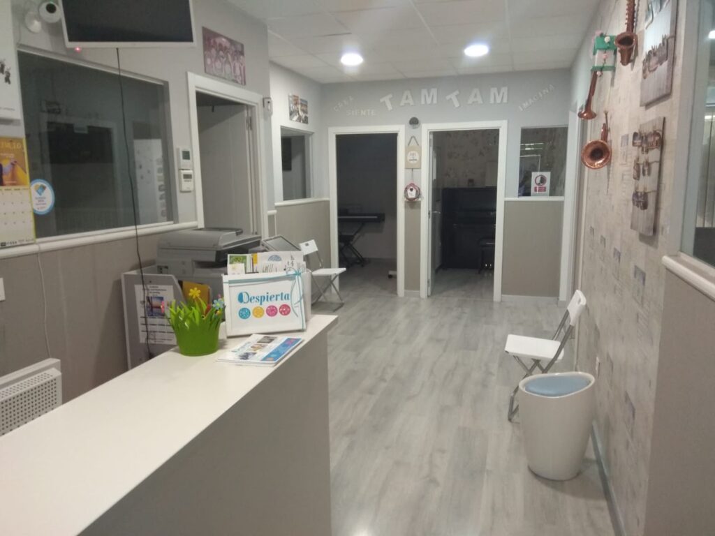 Aula Creativa Tam Tam – Escuela de Música en Almería - Escuela de música en Almería