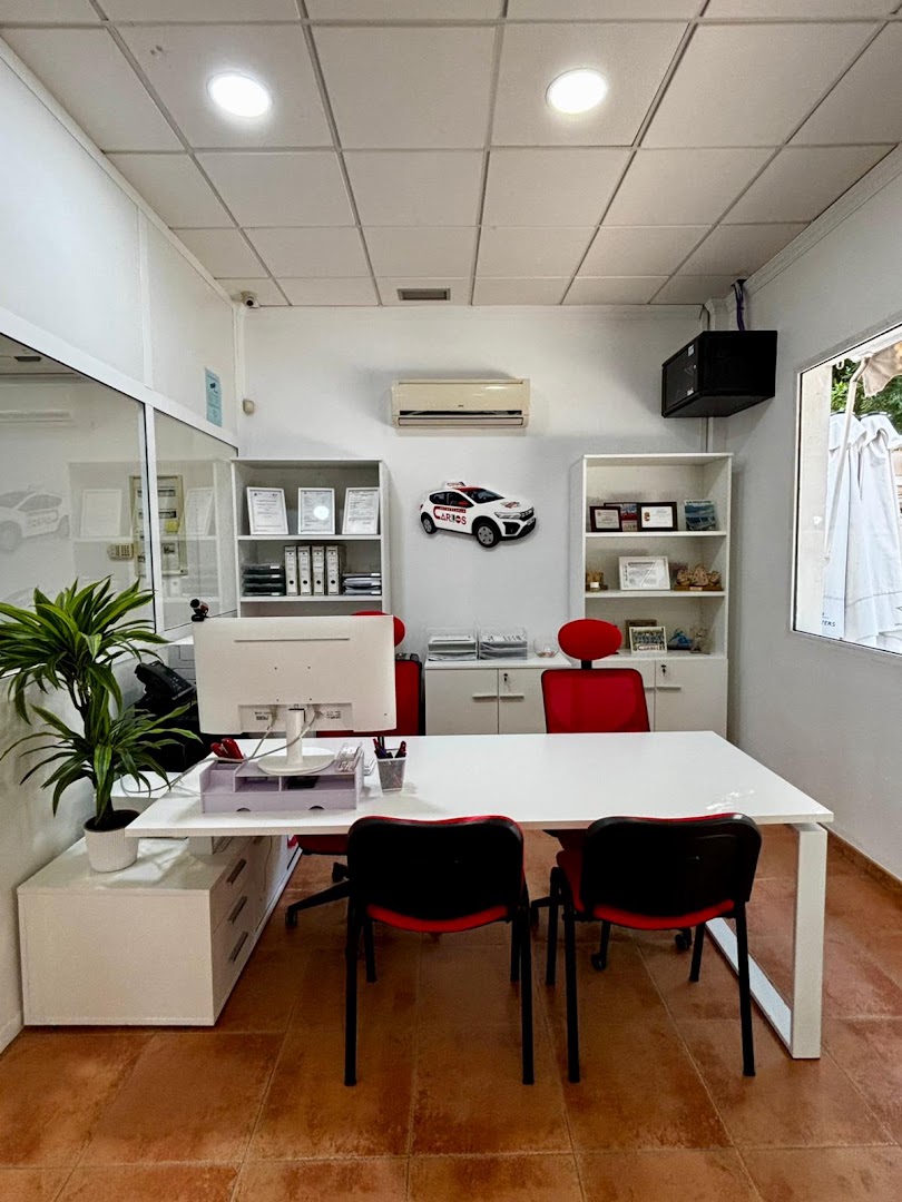 Autoescuela Carlos - Autoescuela en Huércal de Almería