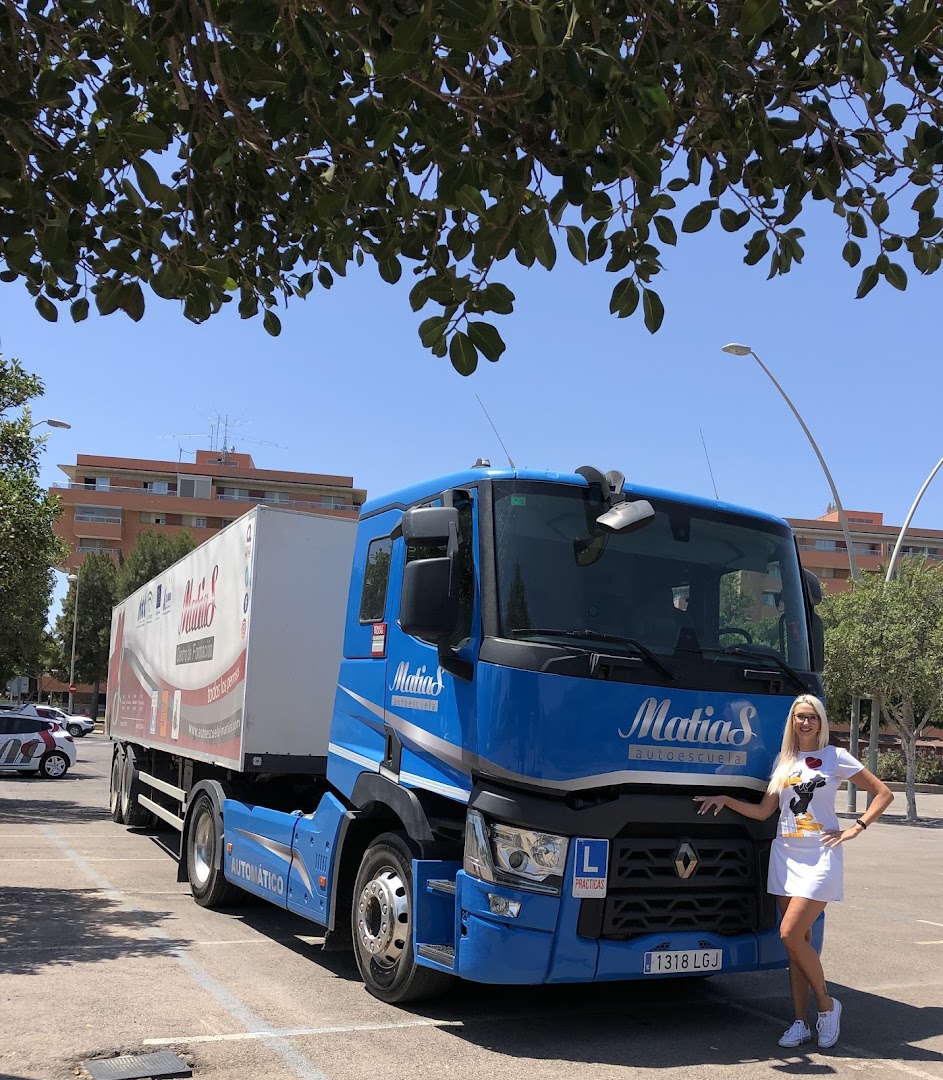 Autoescuela Matías - Autoescuela en Almería