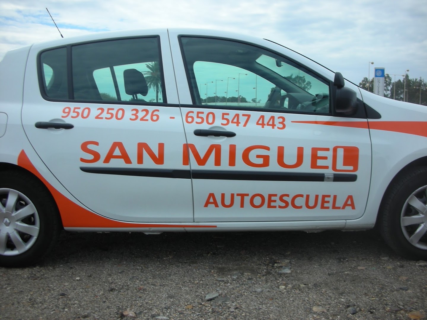Autoescuela SAN MIGUEL - Autoescuela en Almería