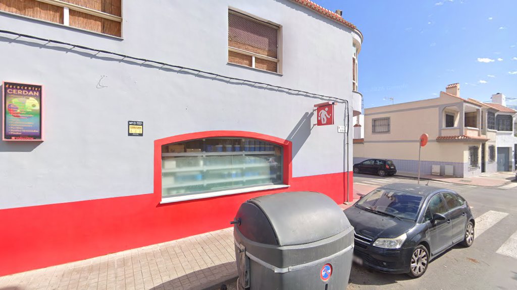 Automatismos Hnos. Reyes - Proveedor de puertas en Almería