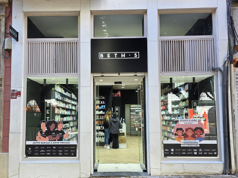 BETH'S HAIR · Paseo de Almería - Tienda de productos de belleza en Almería
