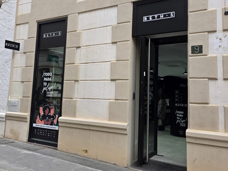 BETH'S HAIR · Reyes Católicos - Tienda de productos de belleza en Almería