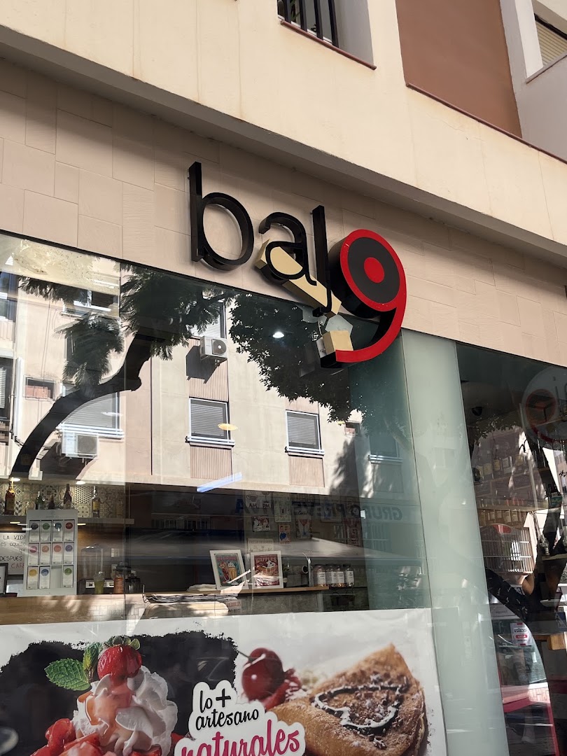 Bajo 9 gastrobar - Cafetería en Almería