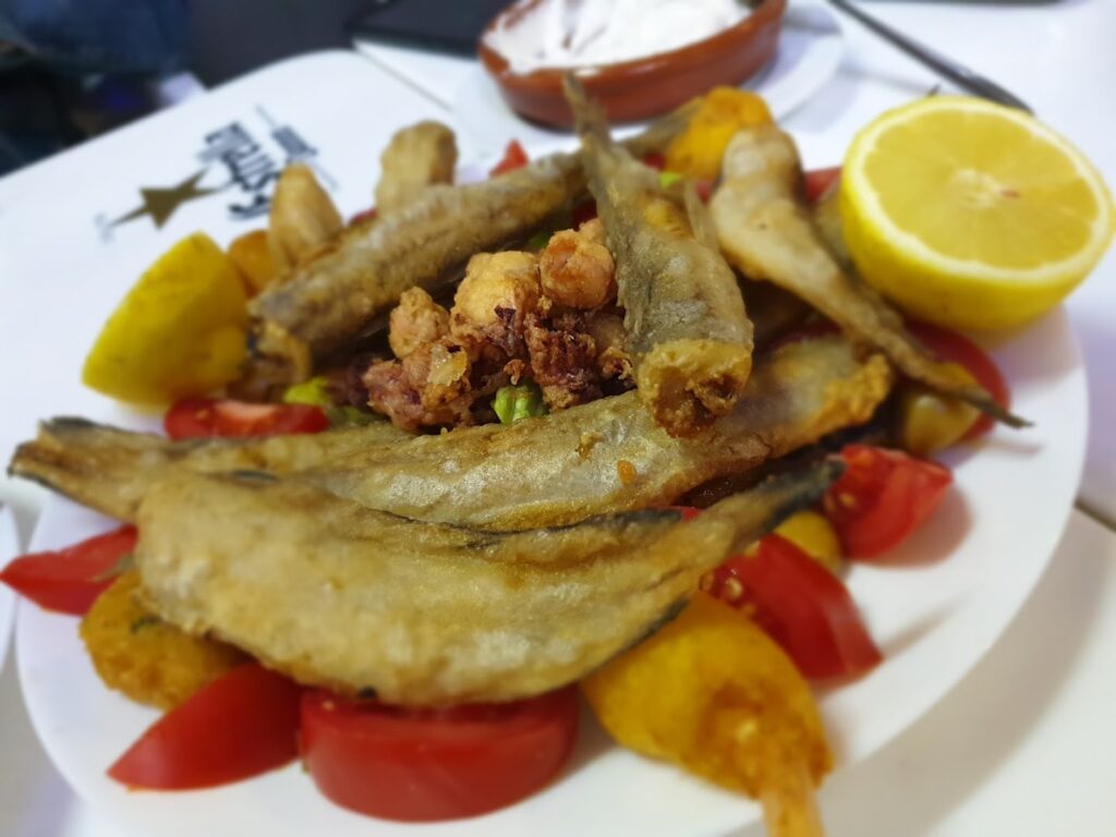 Bar-Cafeteria Tito Pedro - Bar de tapas en Almería