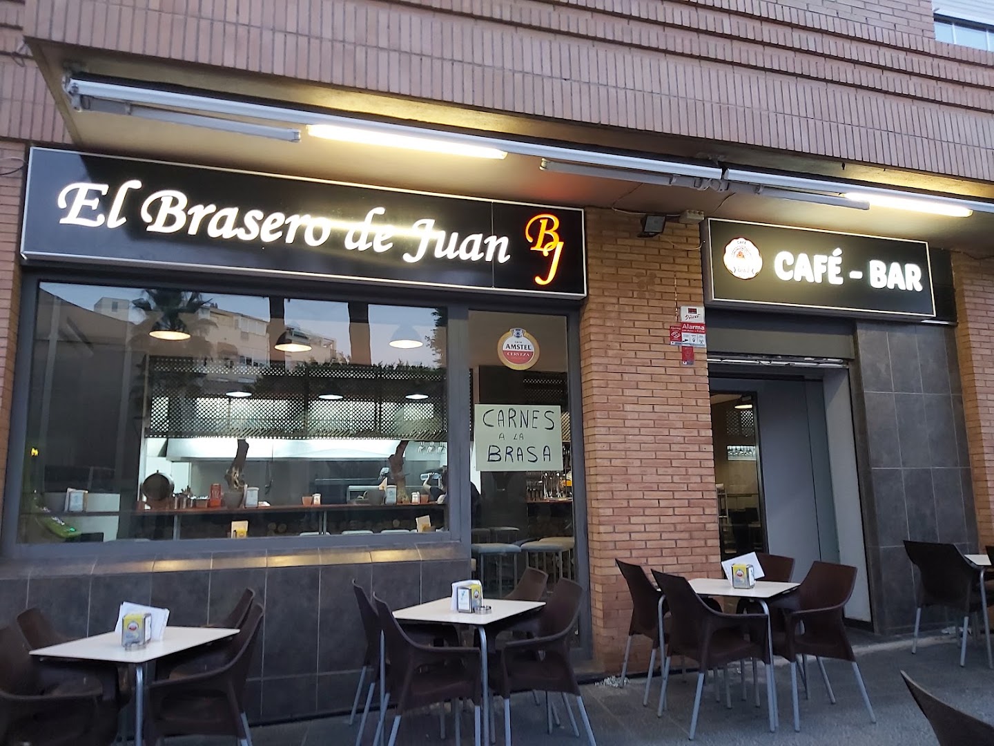 Bar El Brasero de Juan - Bar de tapas en Almería