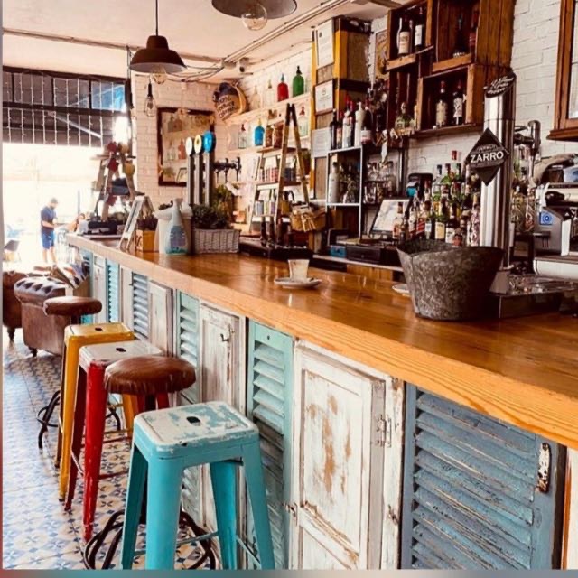Bar La Época de Maricastaña Almería - Bar en Almería