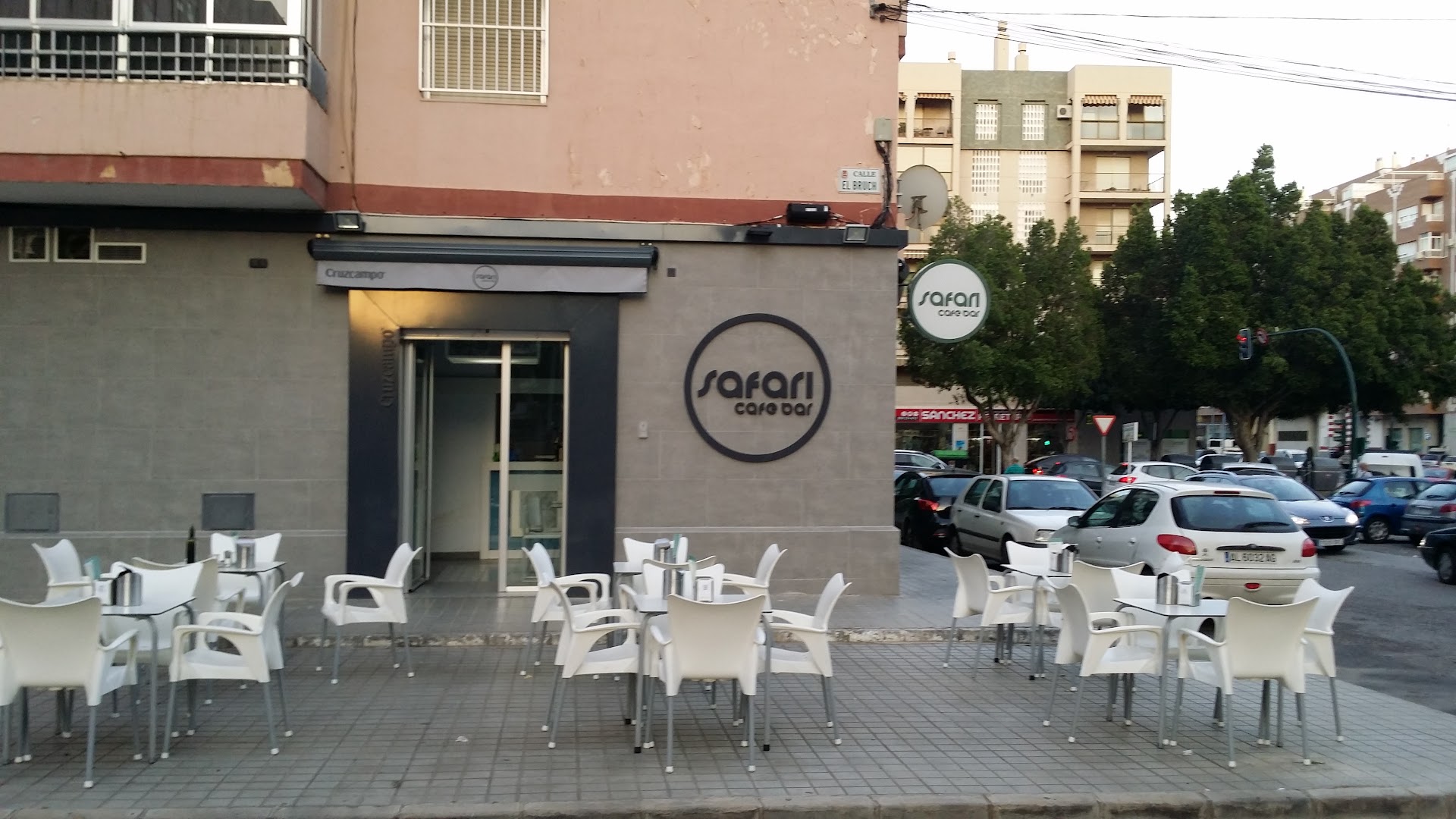 Bar Safari - Bar de tapas en Almería