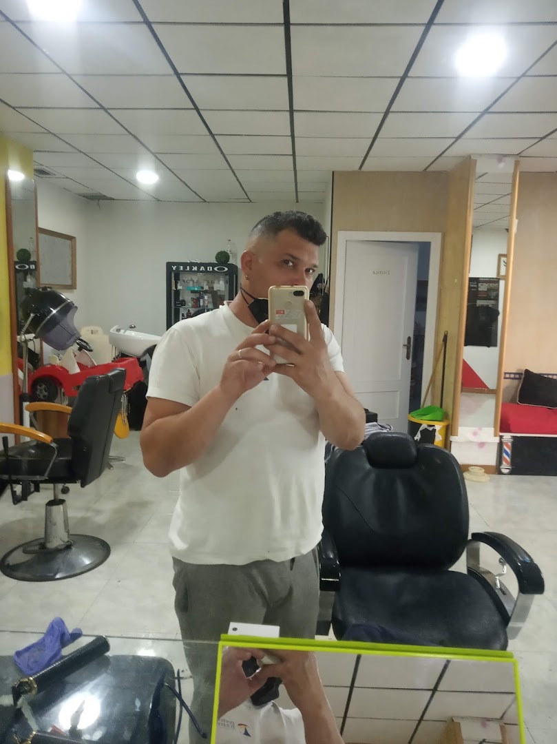Barber Shop - Peluquería en Almería