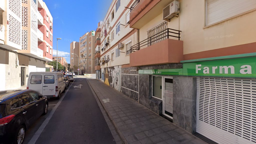 Barrio San Luis Farmacia - Farmacia en Almería