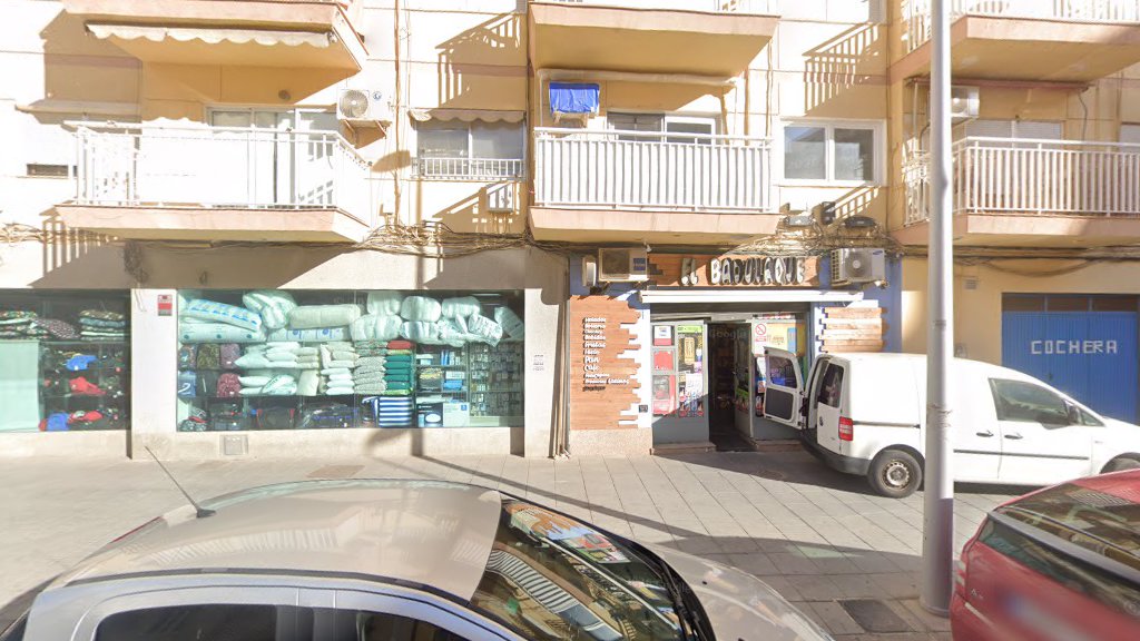 Bazar Y Alimentacion - Comercio en Almería