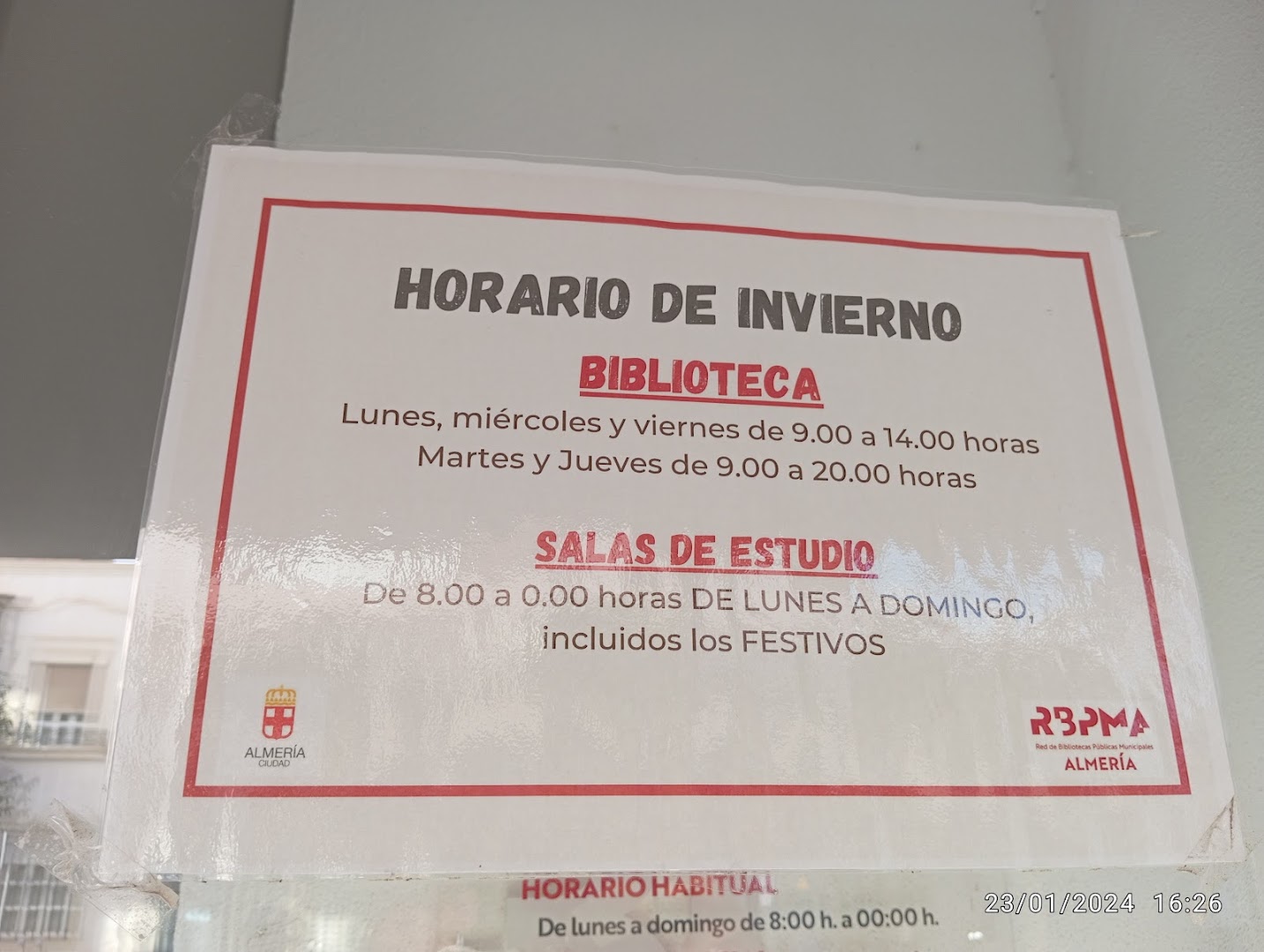 Biblioteca 18 julio - Biblioteca en Almería