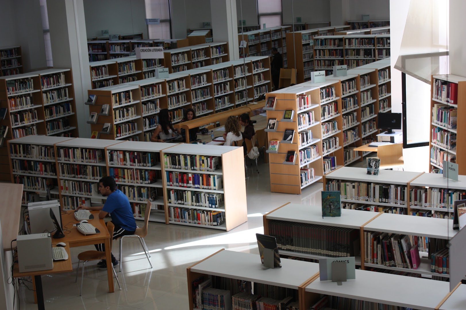 Biblioteca Pública Francisco Villaespesa - Biblioteca pública en Almería
