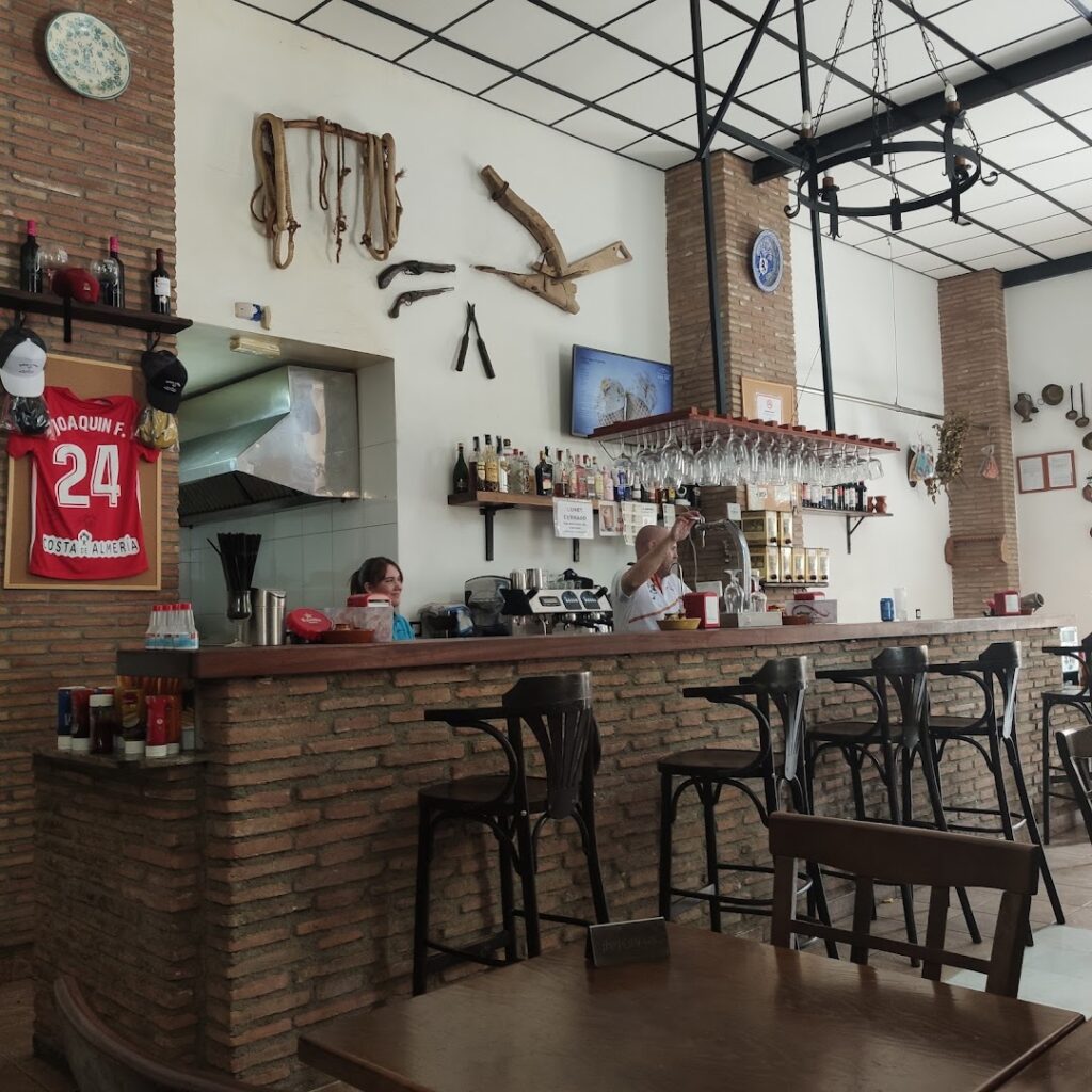 Bodega El Milagro - Bar de tapas en Huércal de Almería