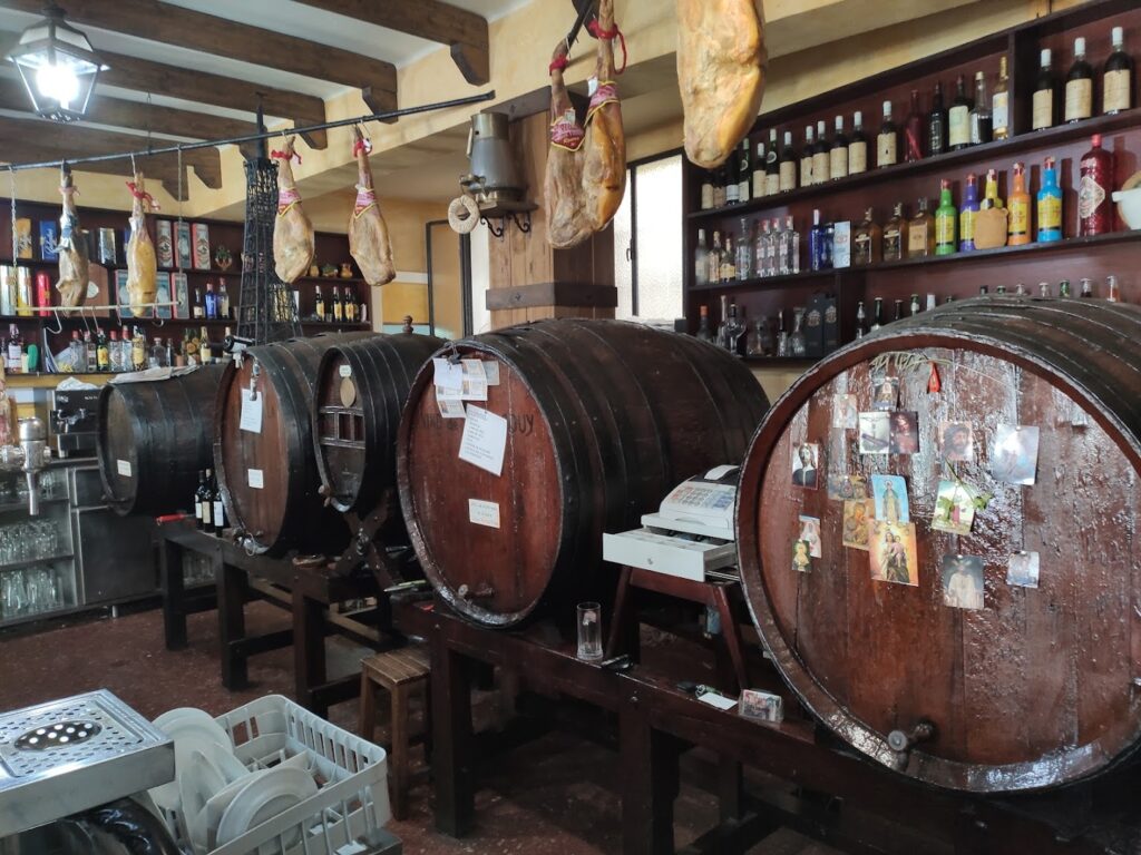 Bodega Montenegro - Bodega en Almería