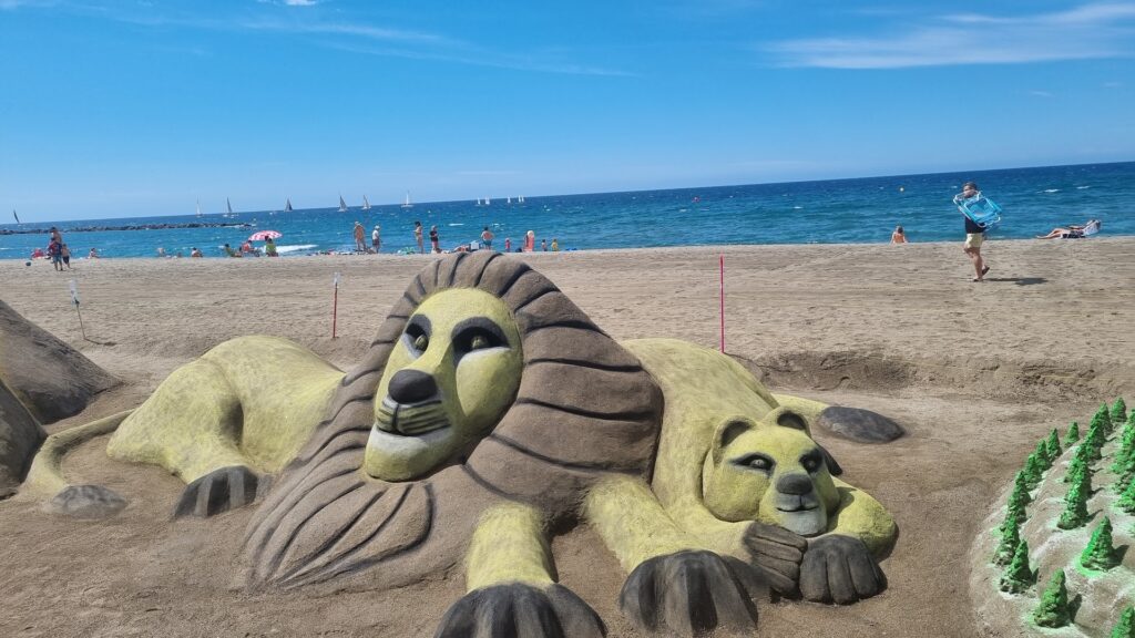 CAPIBARA DE ARENA - Atracción turística en Almería