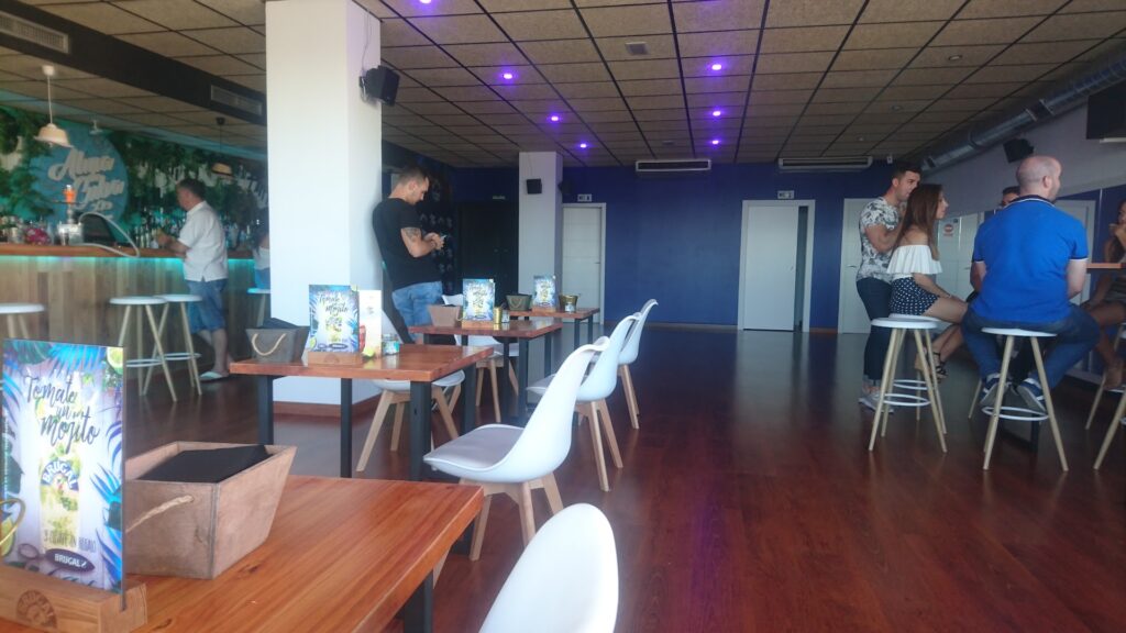Cafetería Alma De Cuba - Cafetería en Almería
