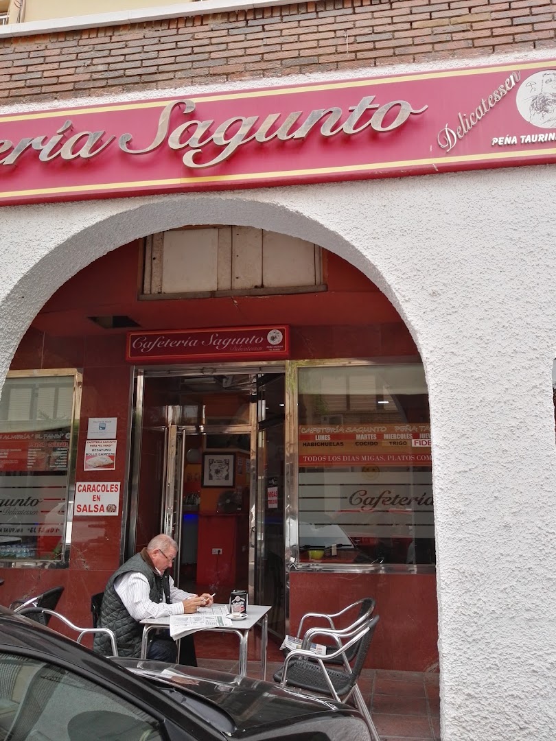 Cafetería Sagunto - Bar de tapas en Almería