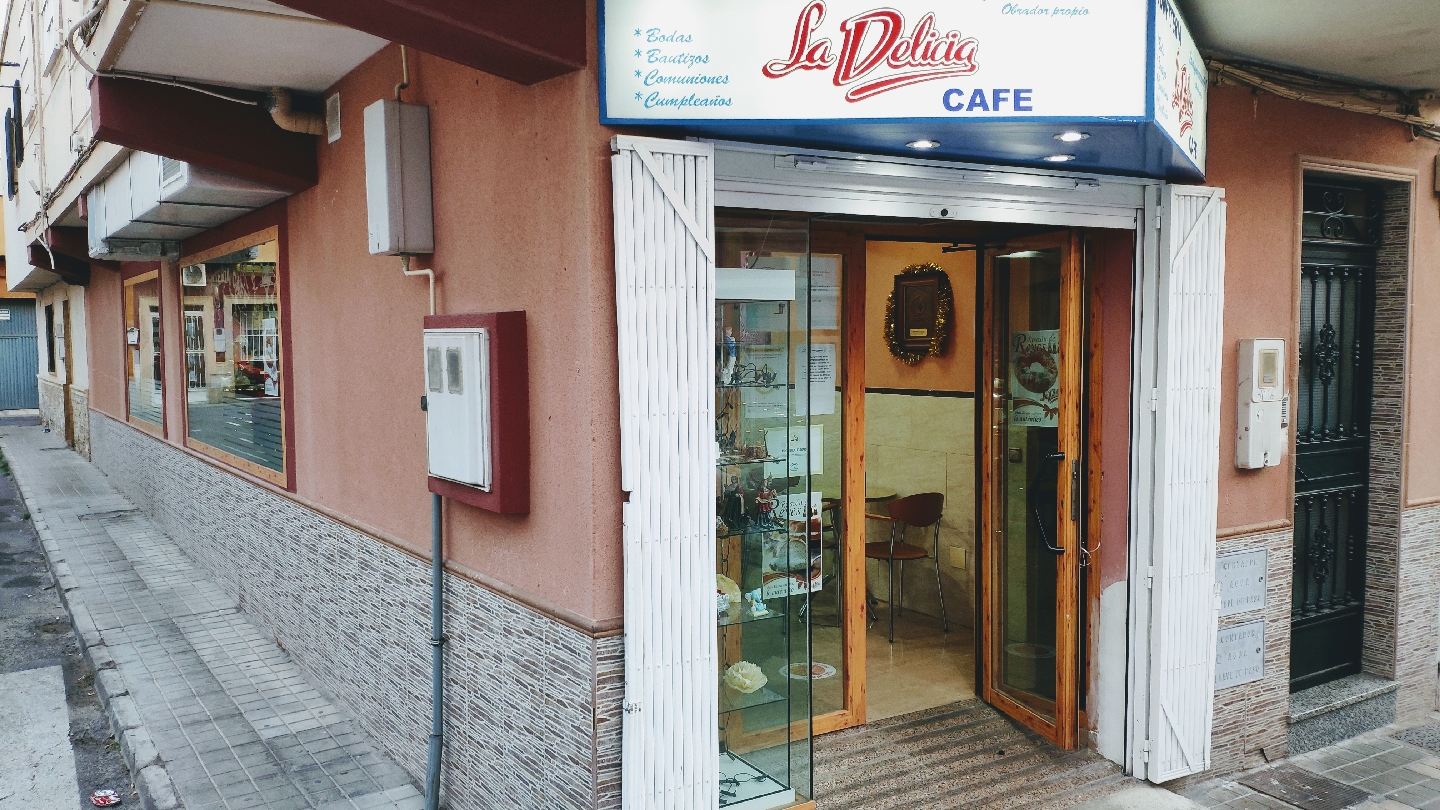 Cafetería la delicia - Cafetería en Almería