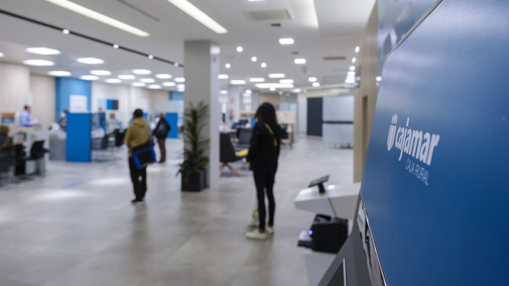 Cajamar Caja Rural - Banco en Almería
