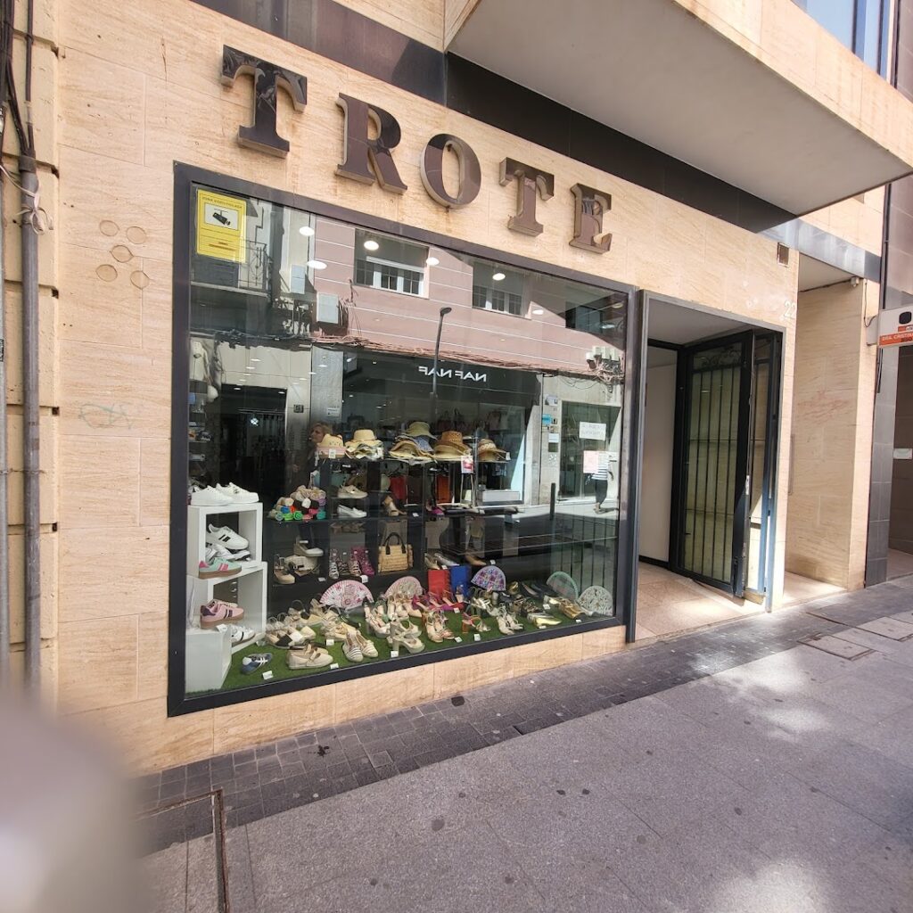 Calzados TROTE - Comercio en Almería