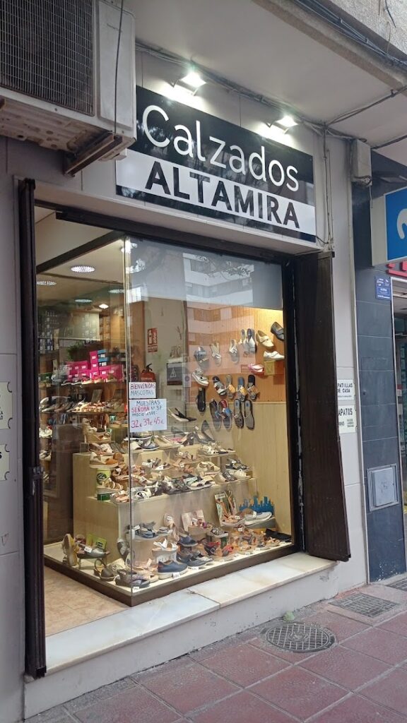 Calzados altamira - Zapatería en Almería