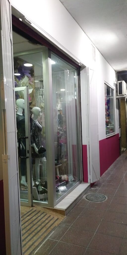 Caprichitos Decoración de Interiores y Tienda de Regalos - Tienda de regalos en Almería