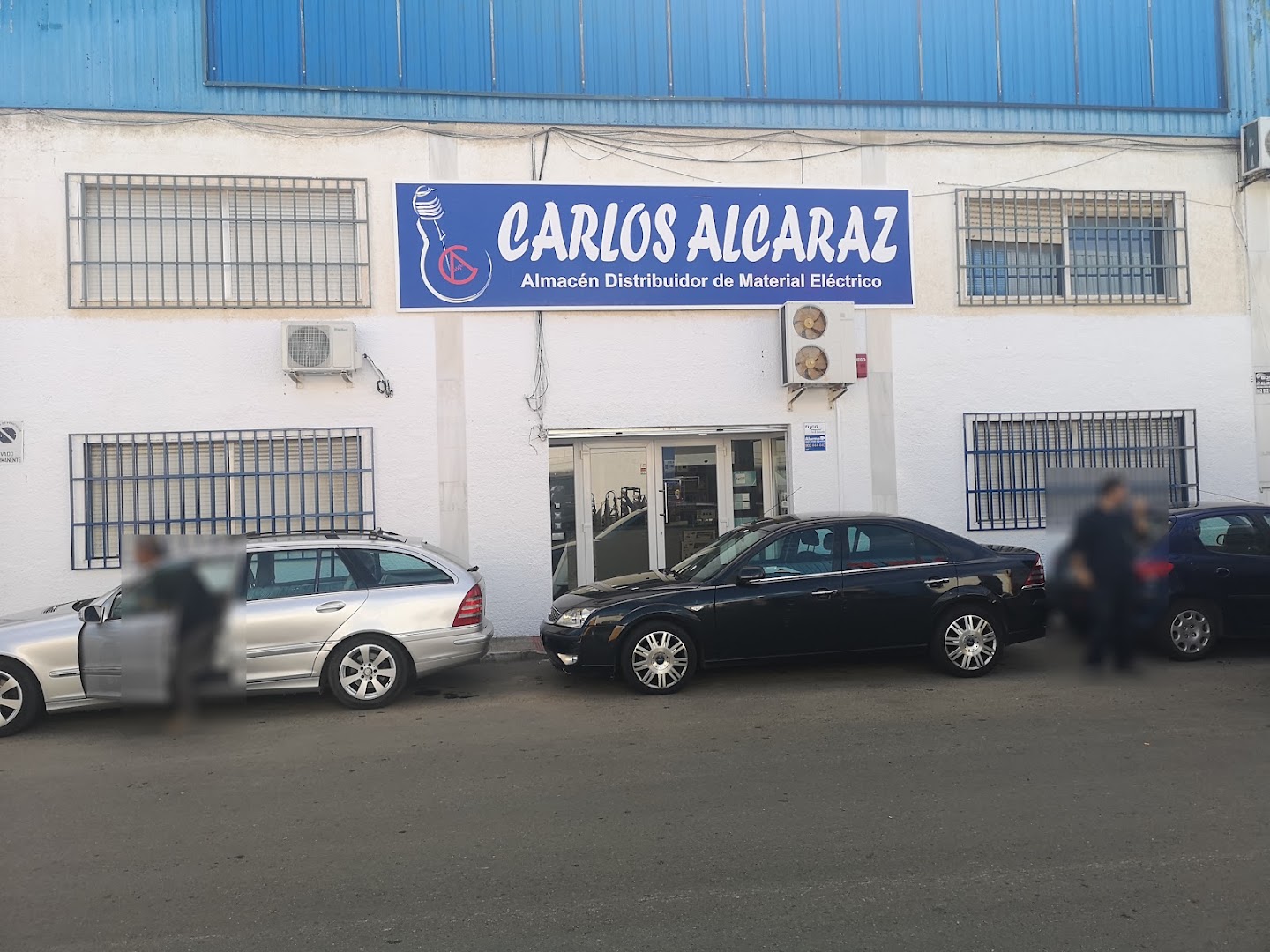 Carlos Alcaraz S.A. - Tienda de electricidad en Almería