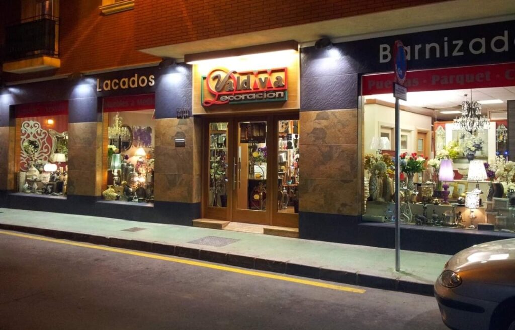 Carpintería Lacados y Barnizados VALDIVIA DECORACIÓN - Carpintería en Almería