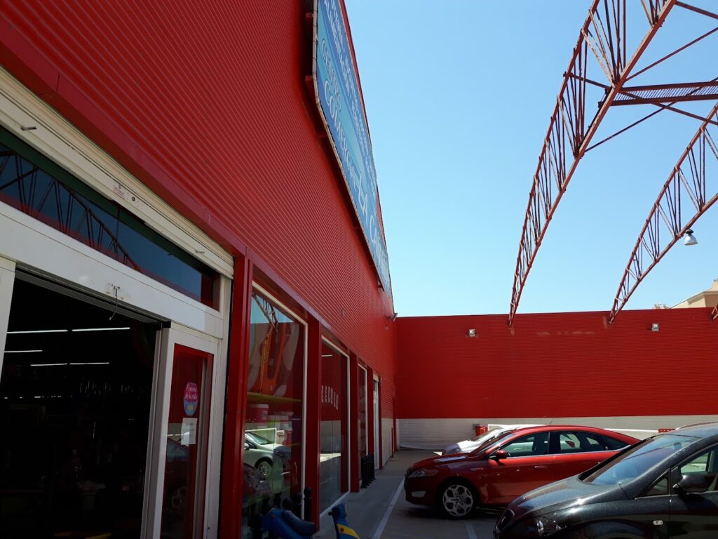 Centro Comercial La Cañada - Bazar en Almería