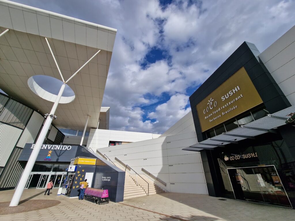 Centro Comercial Torrecárdenas - Centro comercial en Almería