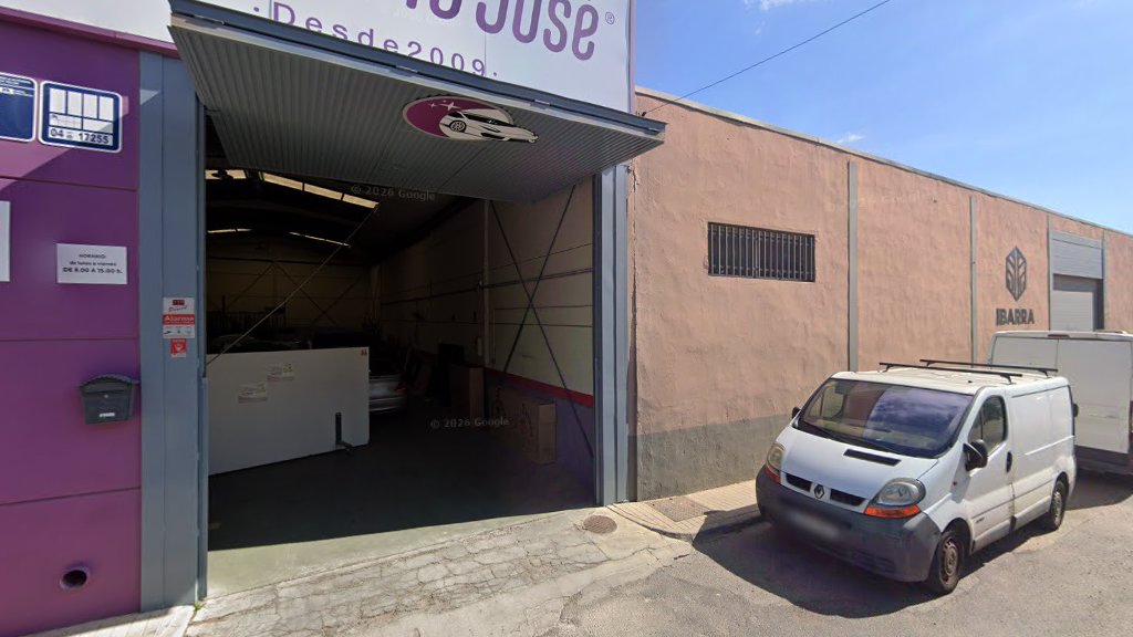 Centro De Lavado Y Engrase La Cepa - Servicio de lavado de coches en Huércal de Almería