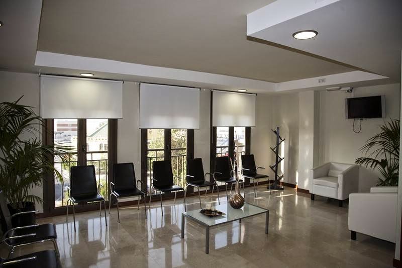 Centro Dental Chafarinas - Pescadería - Clínica dental en Almería